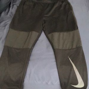 XL black Nike dry fit sweatpants.